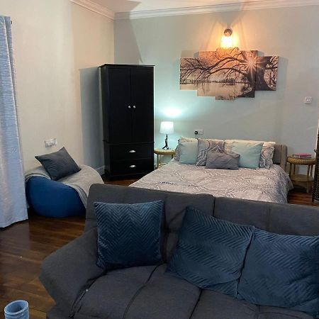 Arcadia Studio Apartment Augier Екстериор снимка